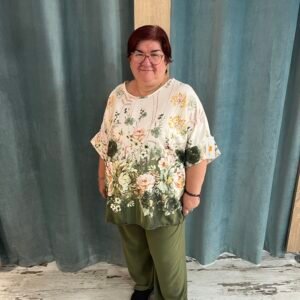 Conjunto curvy flores verde